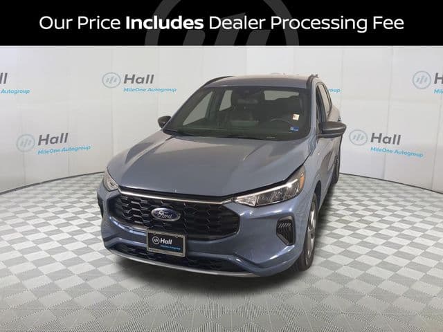 2024 Ford Escape ST-Line — photo 1 of 31
