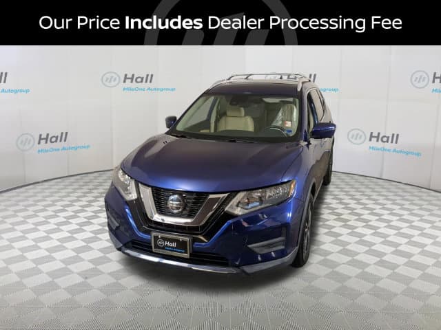 2020 Nissan Rogue SV — photo 1 of 20
