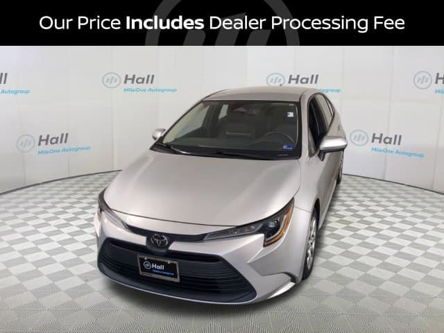 2024 Toyota Corolla LE — photo 1 of 30