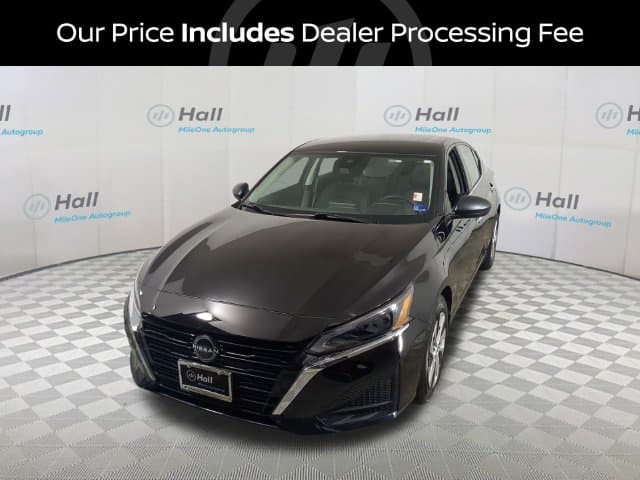 2024 Nissan Altima 2.5 S — photo 1 of 30