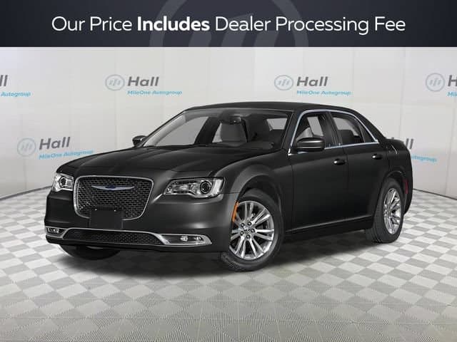 2022 Chrysler 300 Touring — photo 1 of 4
