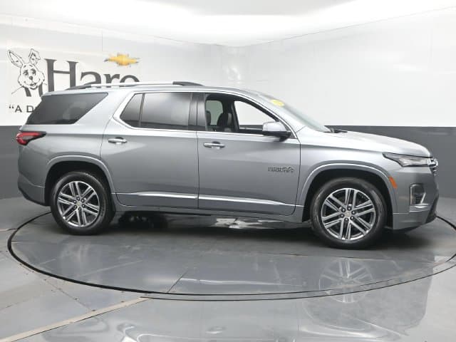 2023 Chevrolet Traverse High Country — photo 1 of 66
