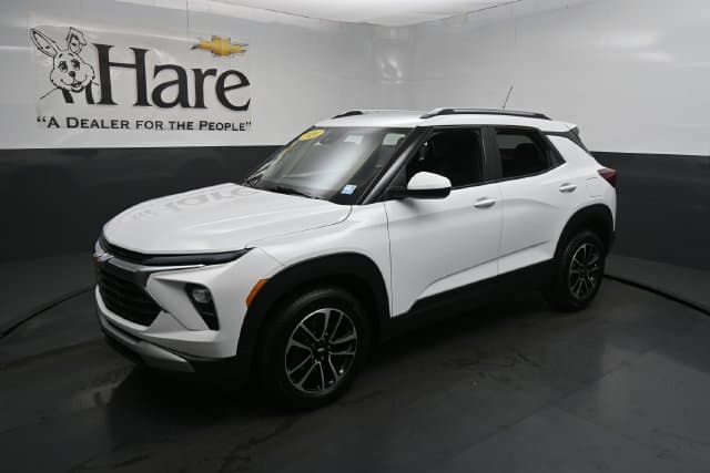 2024 Chevrolet Trailblazer LT — photo 1 of 31