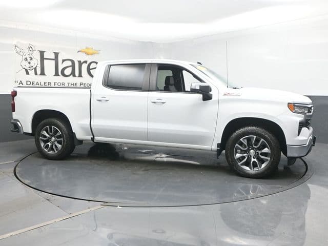 2022 Chevrolet Silverado 1500 LT — photo 1 of 63