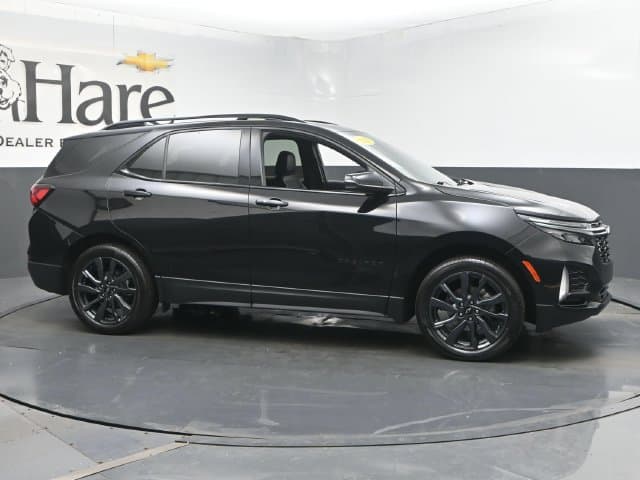 2023 Chevrolet Equinox RS — photo 1 of 65