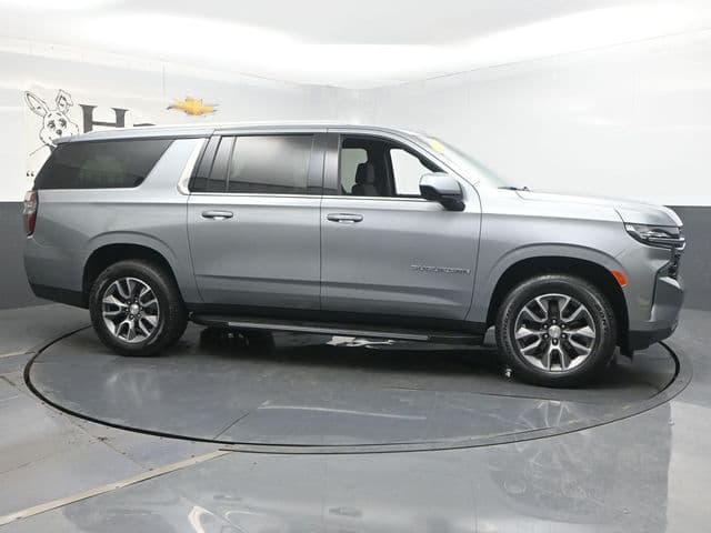 2023 Chevrolet Suburban LS — photo 1 of 65