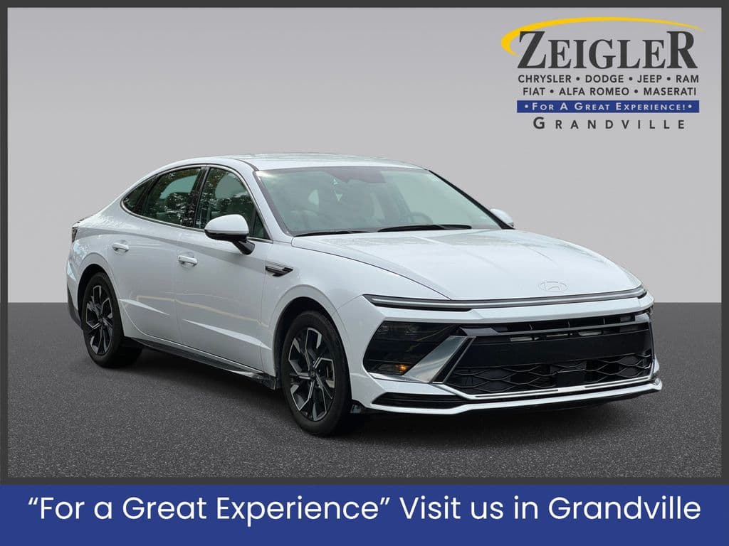 2025 Hyundai Sonata SEL — photo 1 of 38