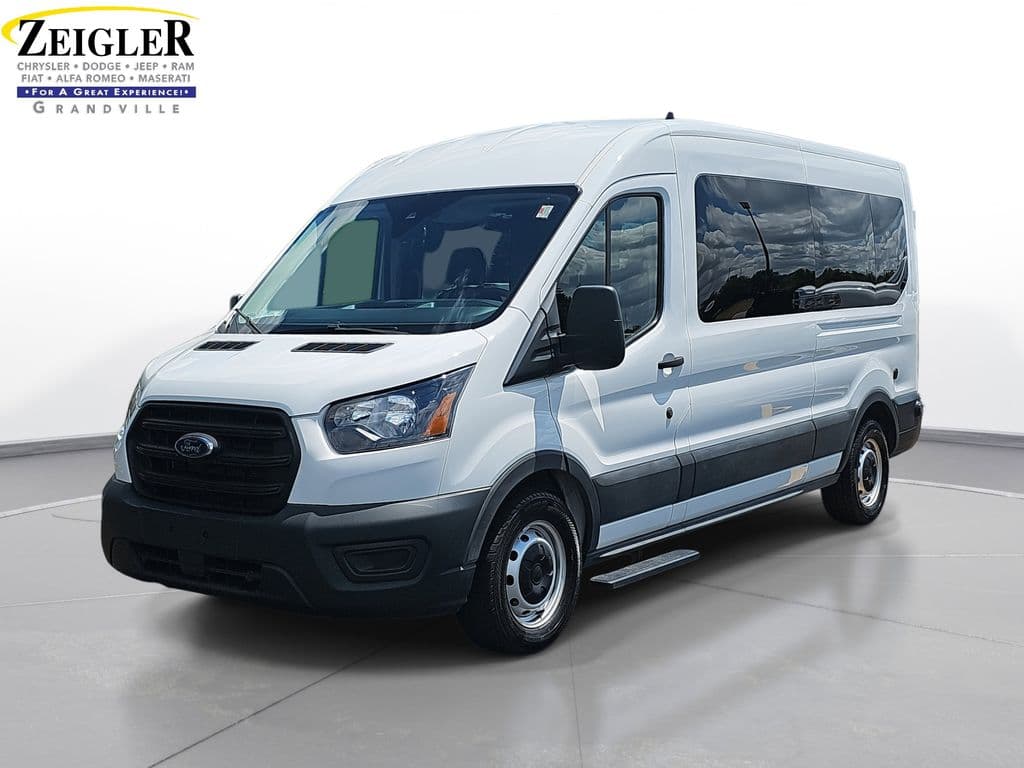 Foto de 2020 Ford Transit-350 Passenger XL