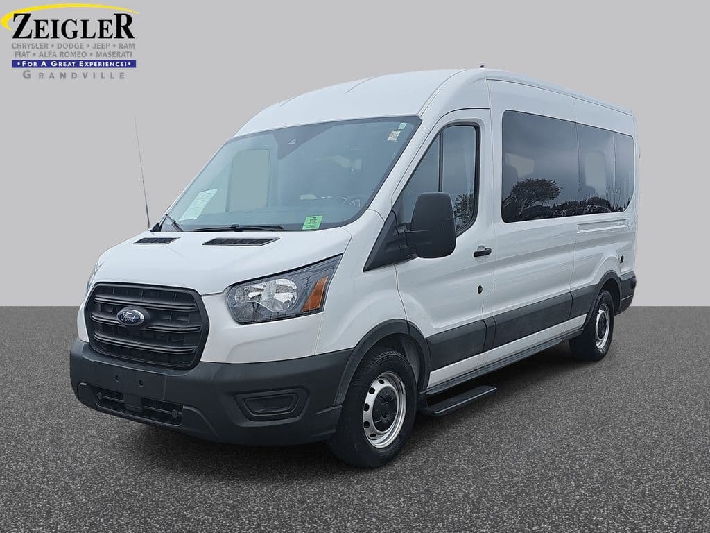 Foto de 2020 Ford Transit-350 Passenger XL