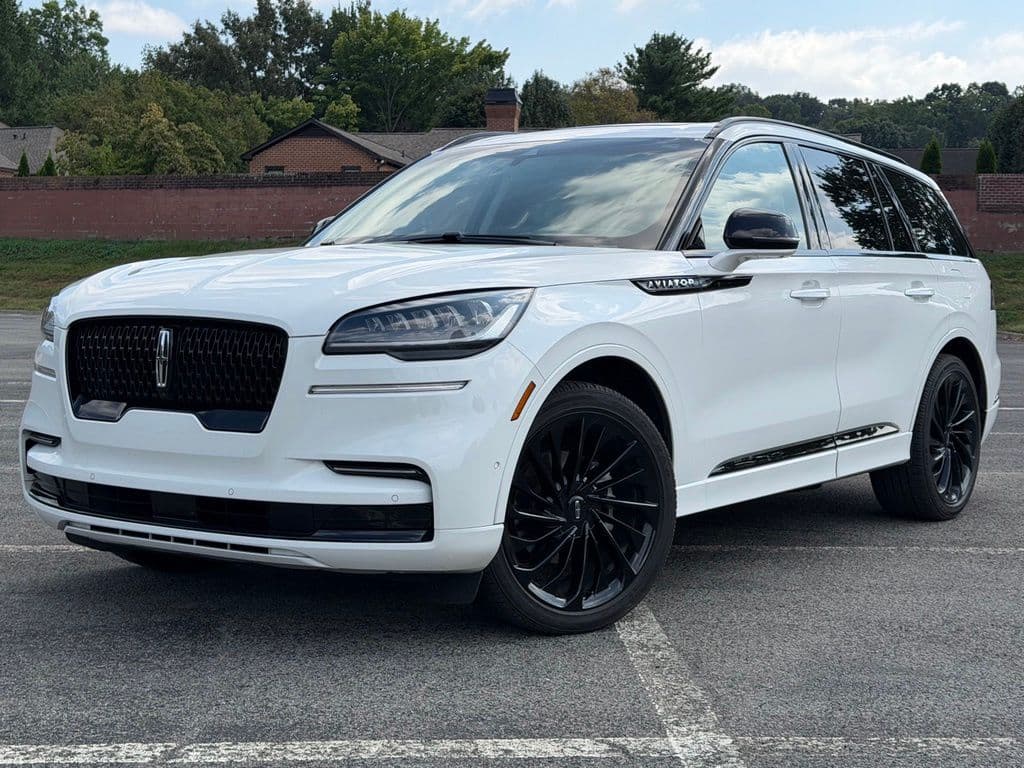 2023 Lincoln Aviator Reserve — photo 1 of 31