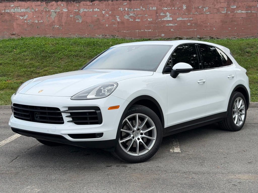 2019 Porsche Cayenne Base — photo 1 of 30
