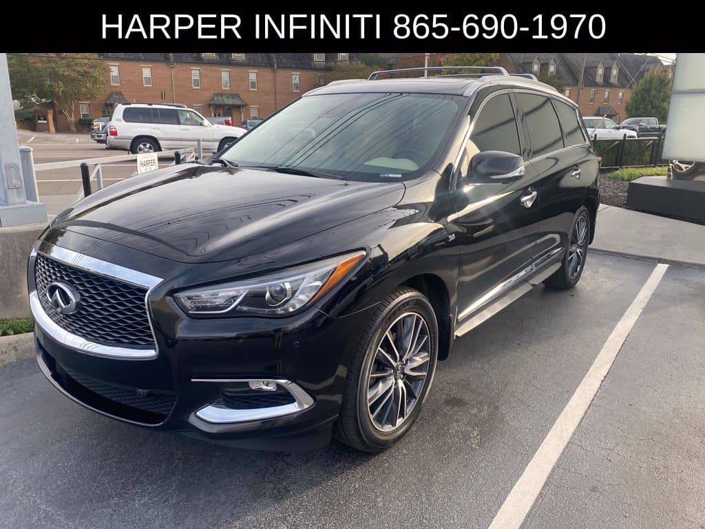 2019 INFINITI QX60 LUXE — photo 1 of 7
