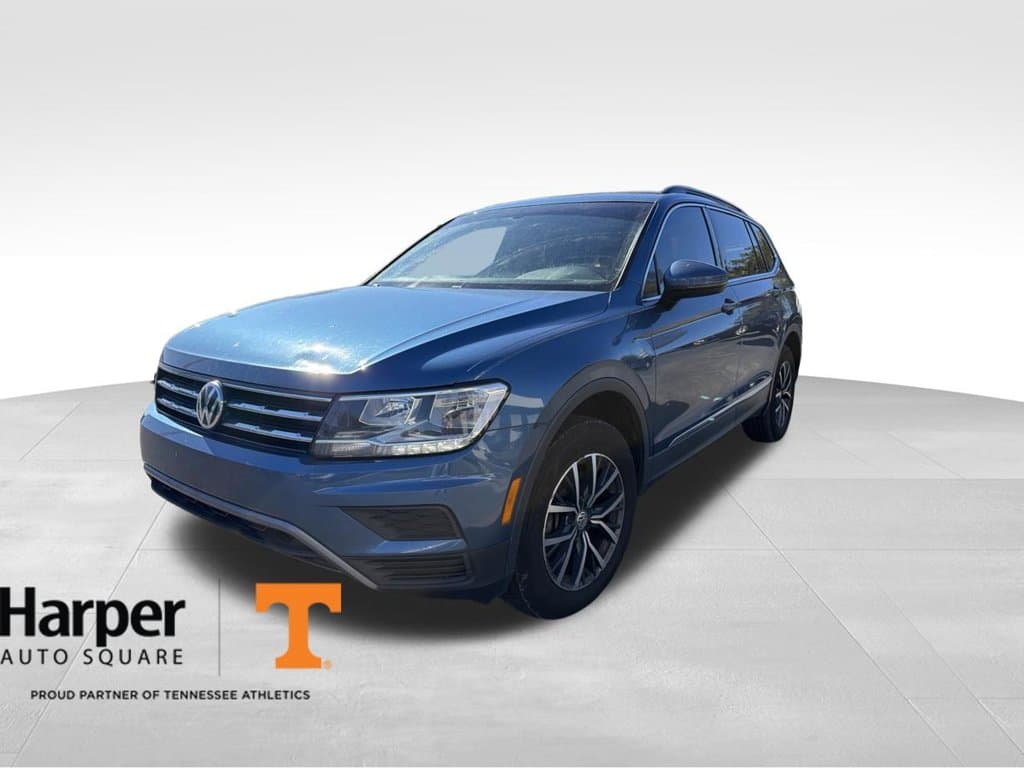 2020 Volkswagen Tiguan Base — photo 1 of 21