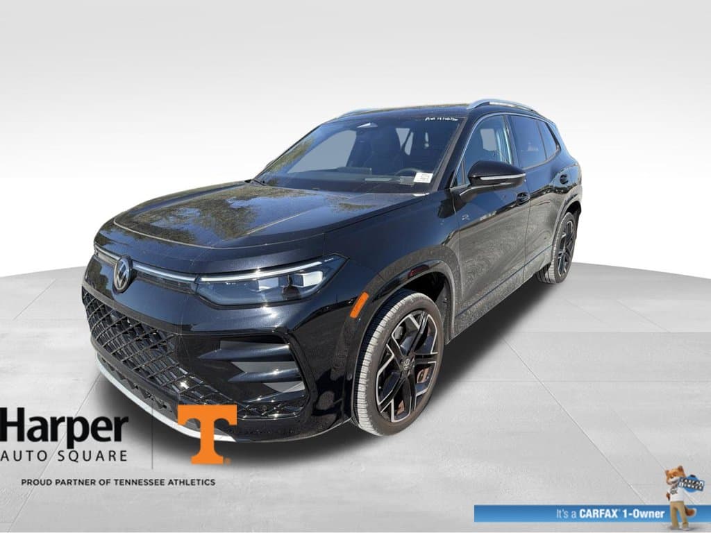 2025 Volkswagen Tiguan Base — photo 1 of 21