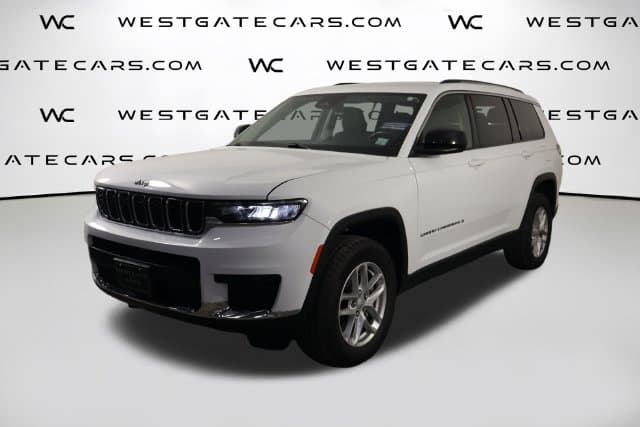 2022 Jeep Grand Cherokee Laredo — photo 1 of 46