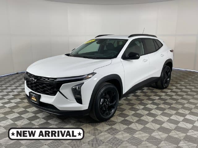 2026 Chevrolet Trax LT — photo 1 of 24