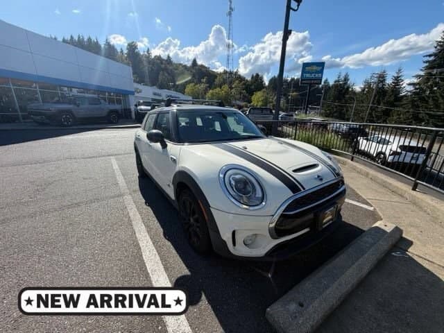 2017 Mini Clubman Cooper S — photo 1 of 5