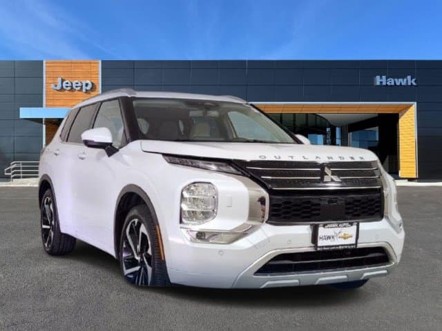 2023 Mitsubishi Outlander SEL — photo 1 of 22