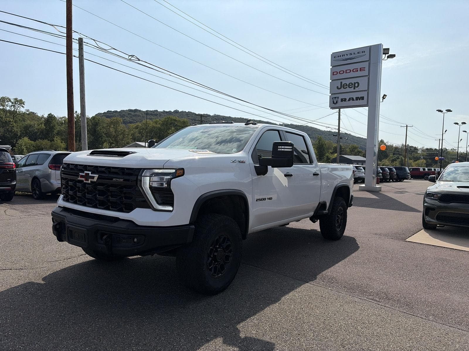 2025 Chevrolet Silverado 2500HD ZR2 — photo 1 of 32