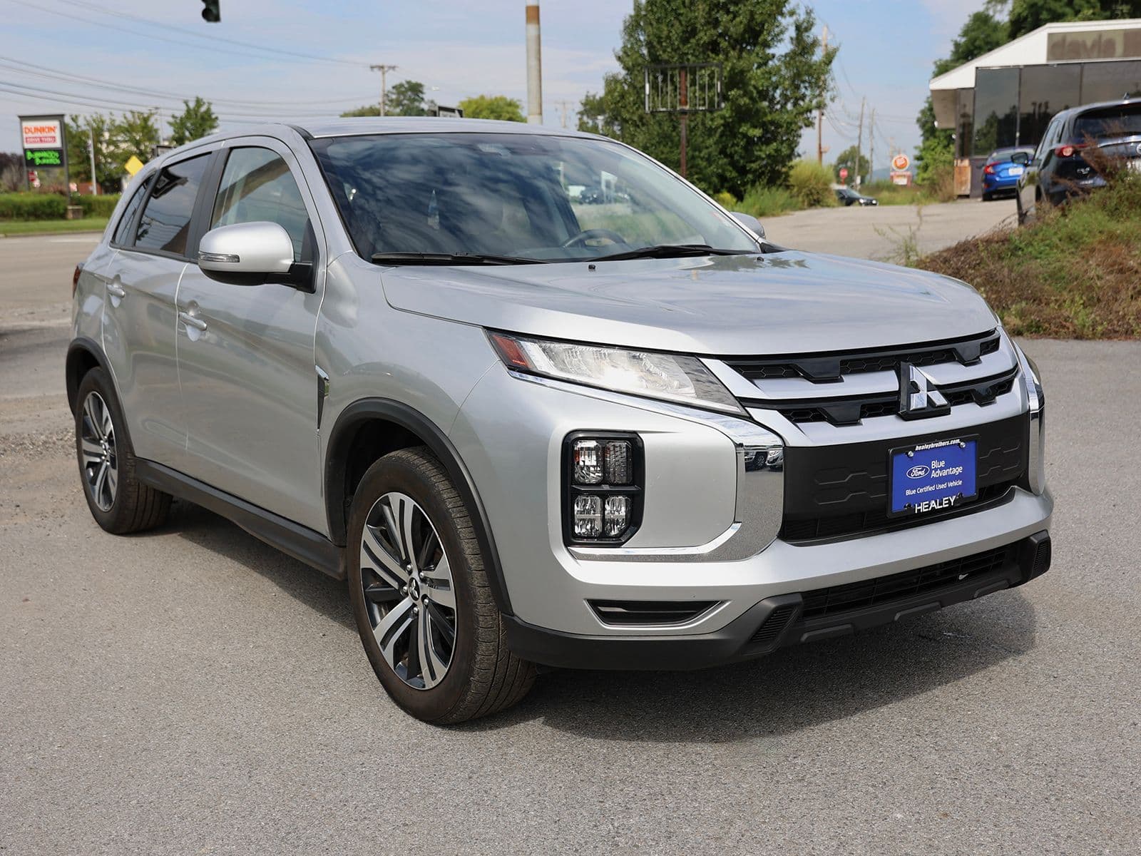 2025 Mitsubishi Outlander Sport Base — photo 1 of 36