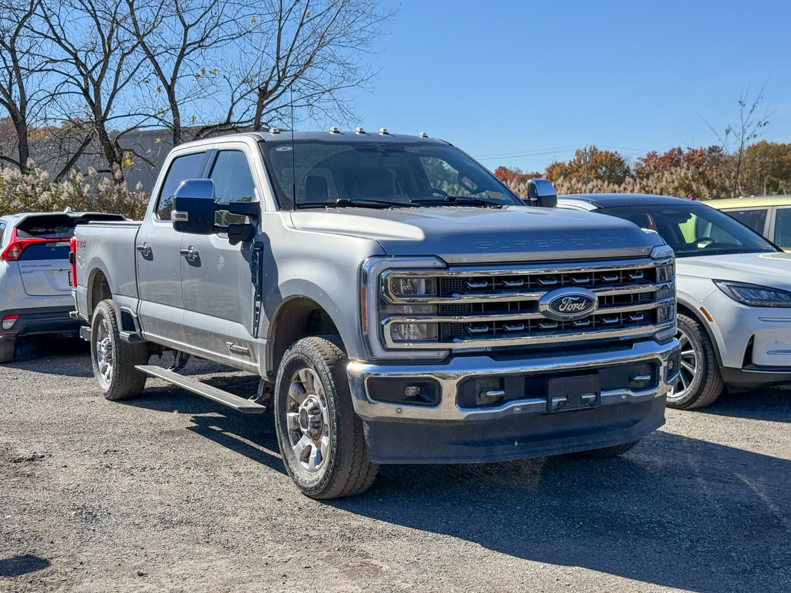 2023 Ford Super Duty F-250 SRW LARIAT — photo 1 of 9
