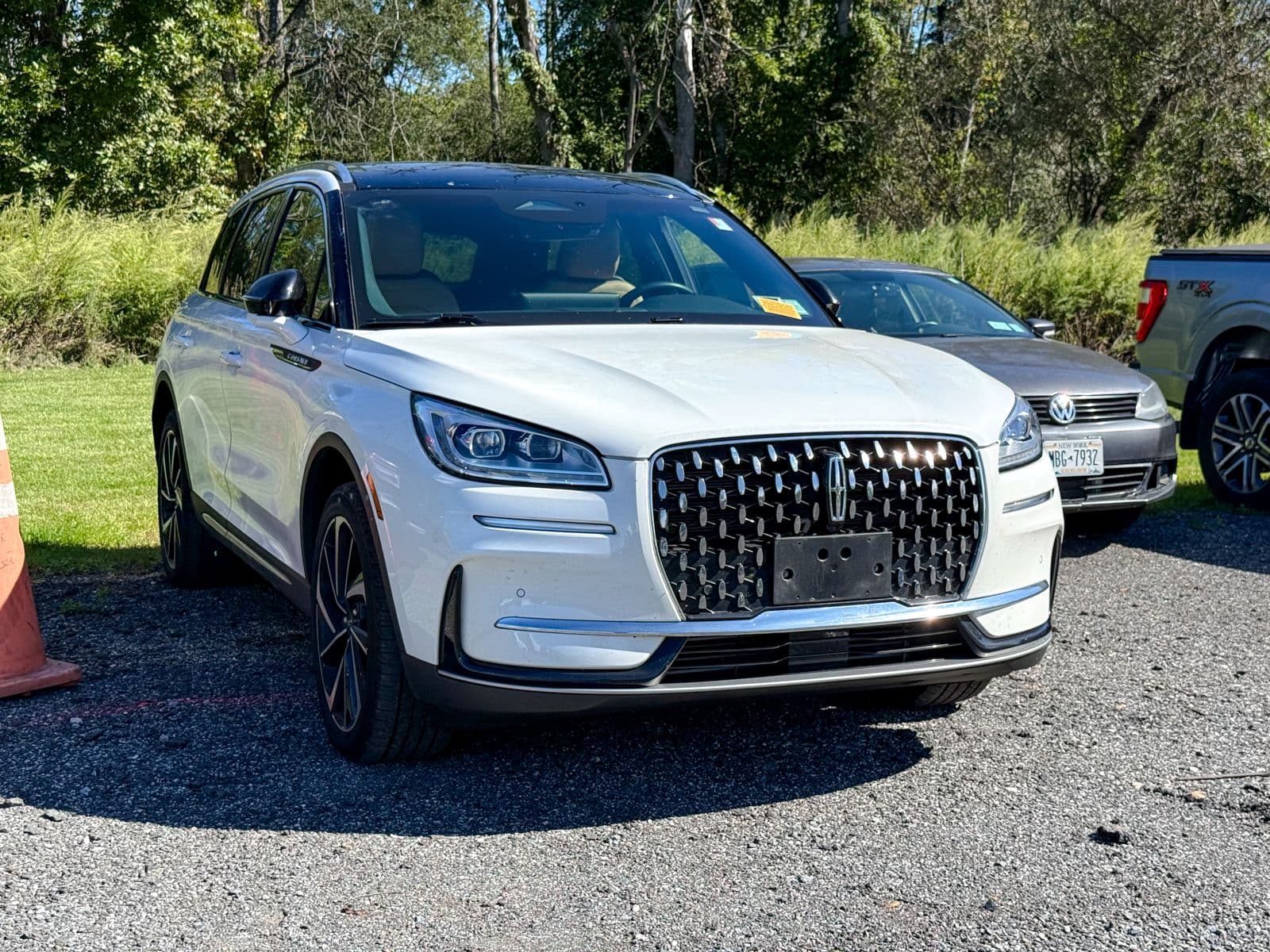 2023 Lincoln Corsair Reserve — photo 1 of 10