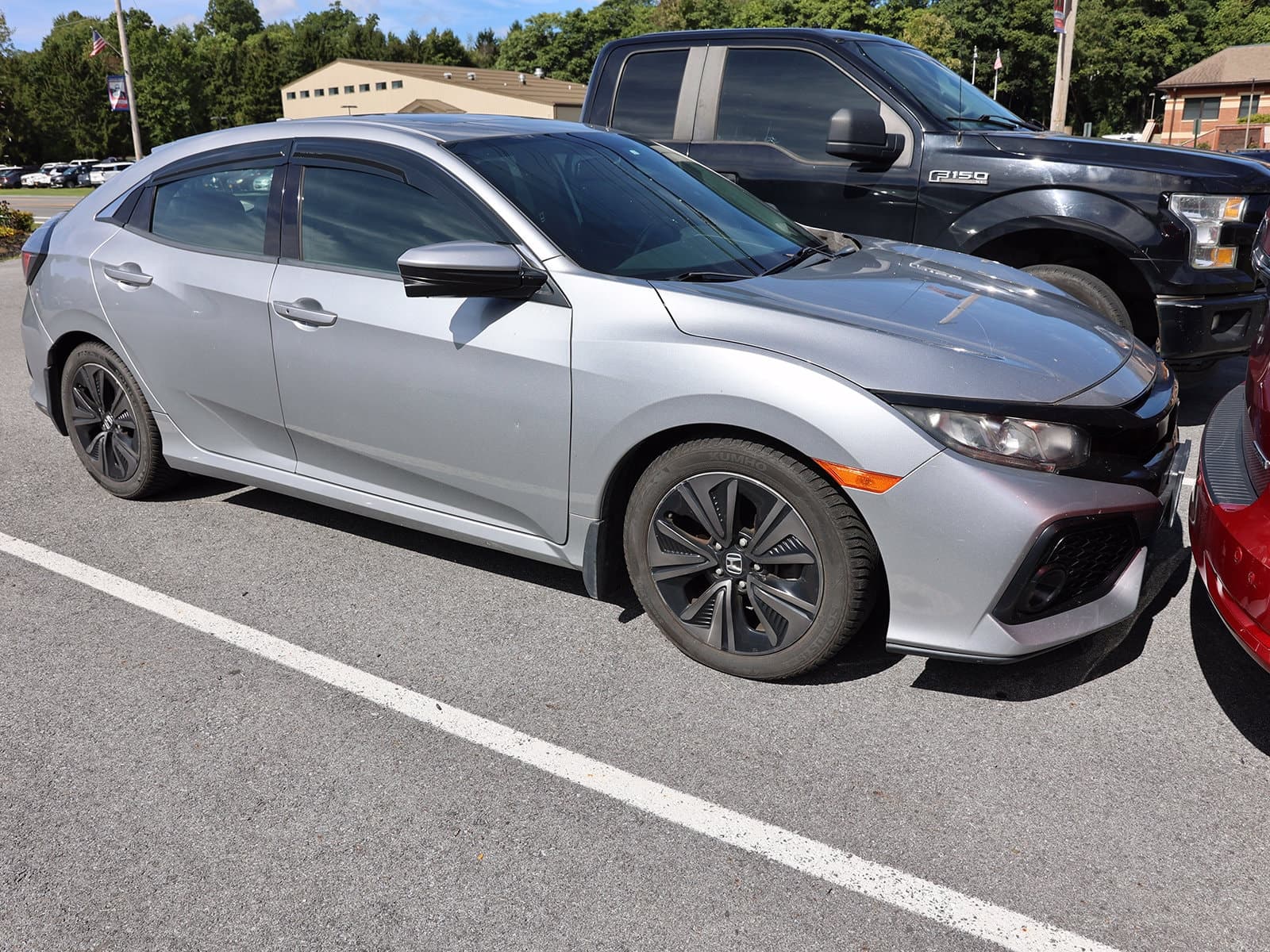 2018 Honda Civic Hatchback EX-L Navi — photo 1 of 7