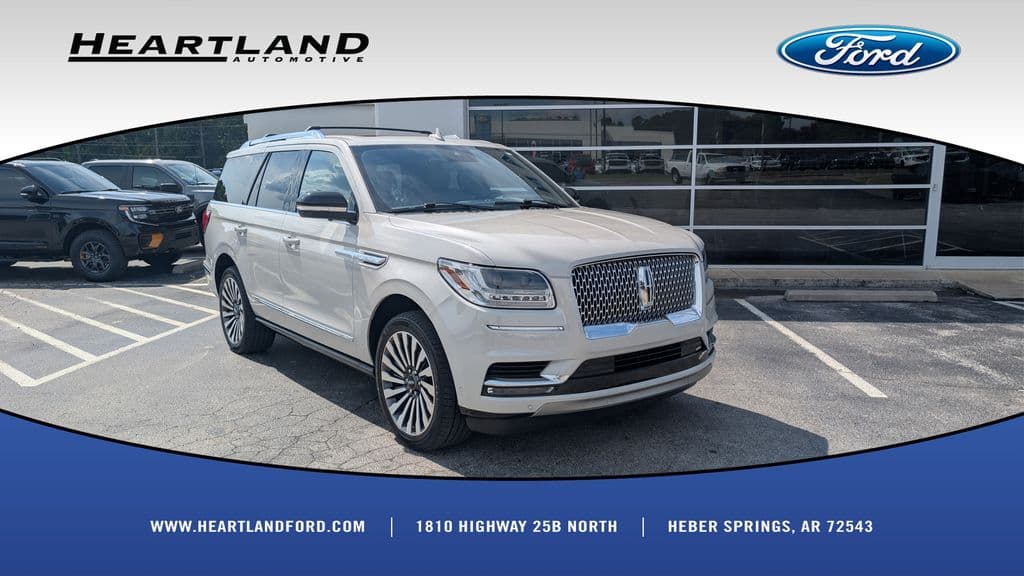 2021 Lincoln Navigator Reserve — photo 1 of 51