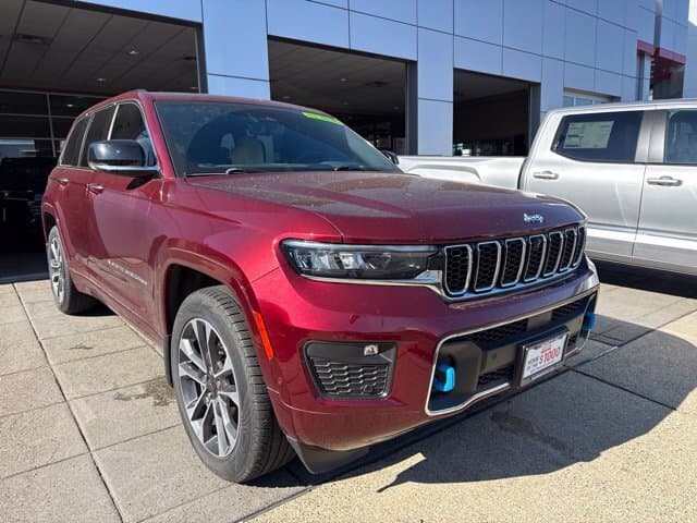 2022 Jeep Grand Cherokee 4xe Overland — photo 1 of 8