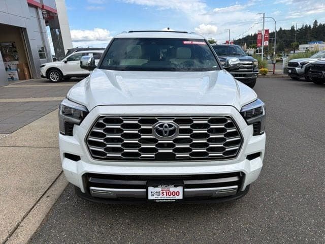 2023 Toyota Sequoia Capstone — photo 1 of 8