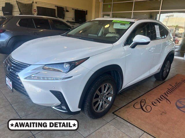 2018 Lexus NX NX 300h — photo 1 of 8