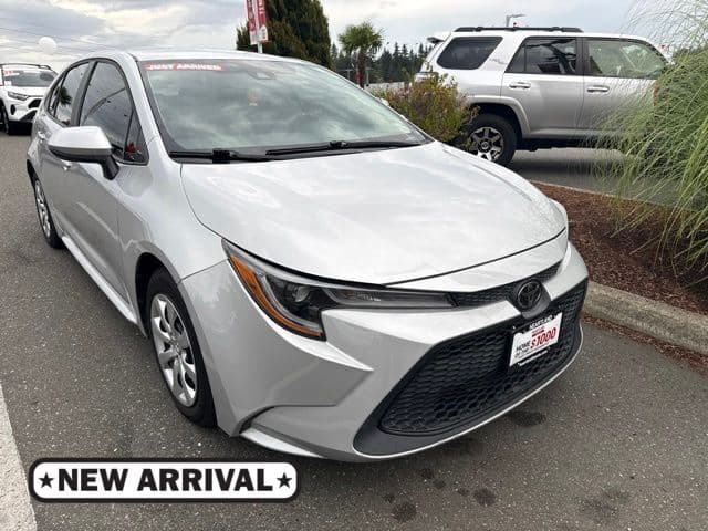 2020 Toyota Corolla LE — photo 1 of 8