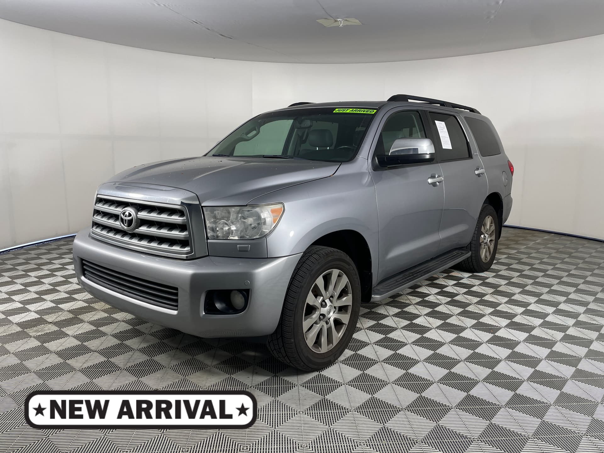 2012 Toyota Sequoia Limited — photo 1 of 20