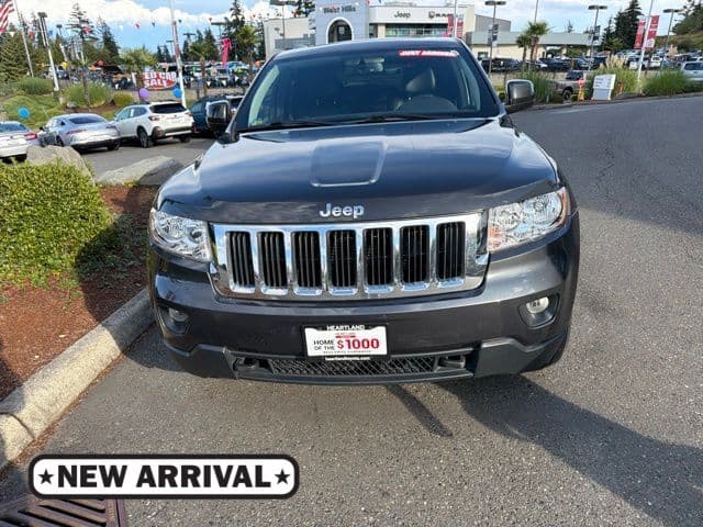 2011 Jeep Grand Cherokee Laredo — photo 1 of 8