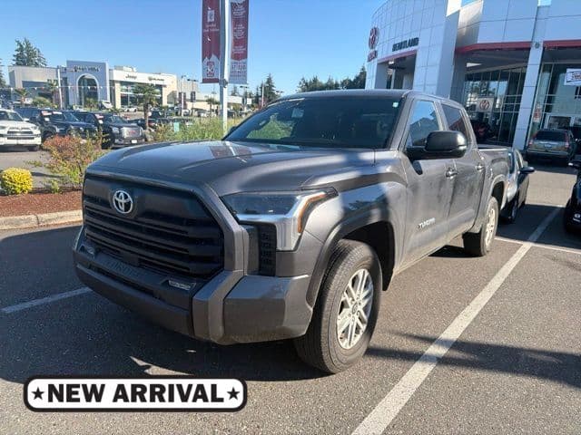 2025 Toyota Tundra 4WD SR5 — photo 1 of 6