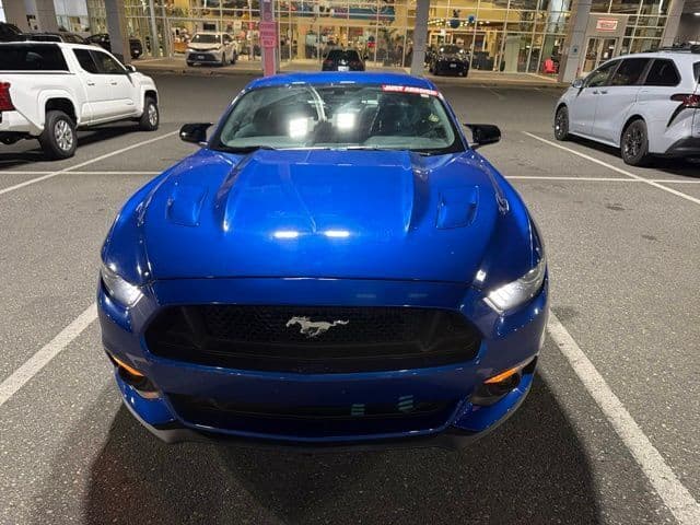 2017 Ford Mustang GT — photo 1 of 8