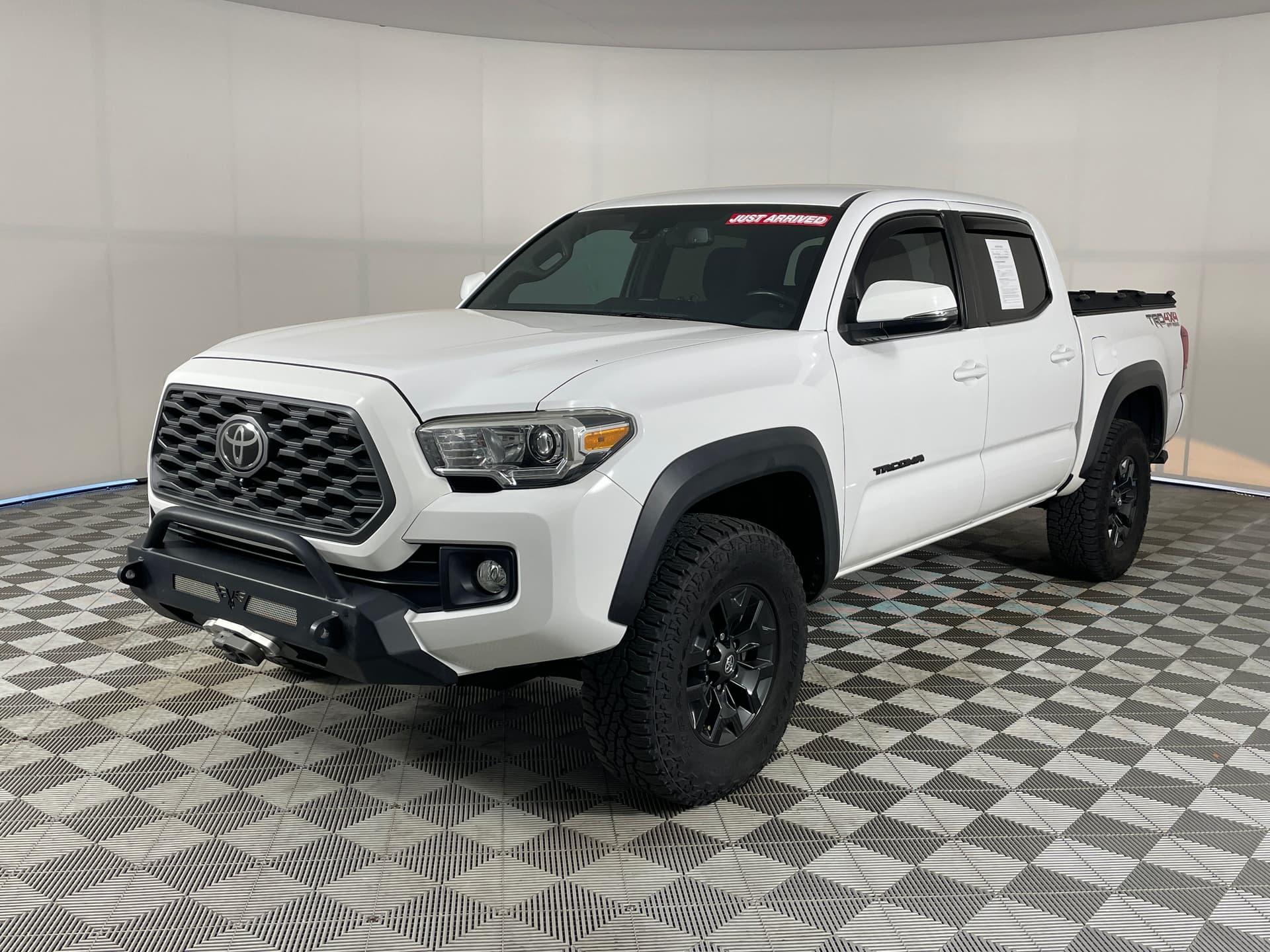 2019 Toyota Tacoma 4WD Base — photo 1 of 19