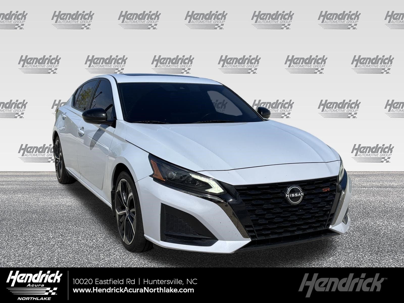 2023 Nissan Altima 2.5 SR — photo 1 of 38