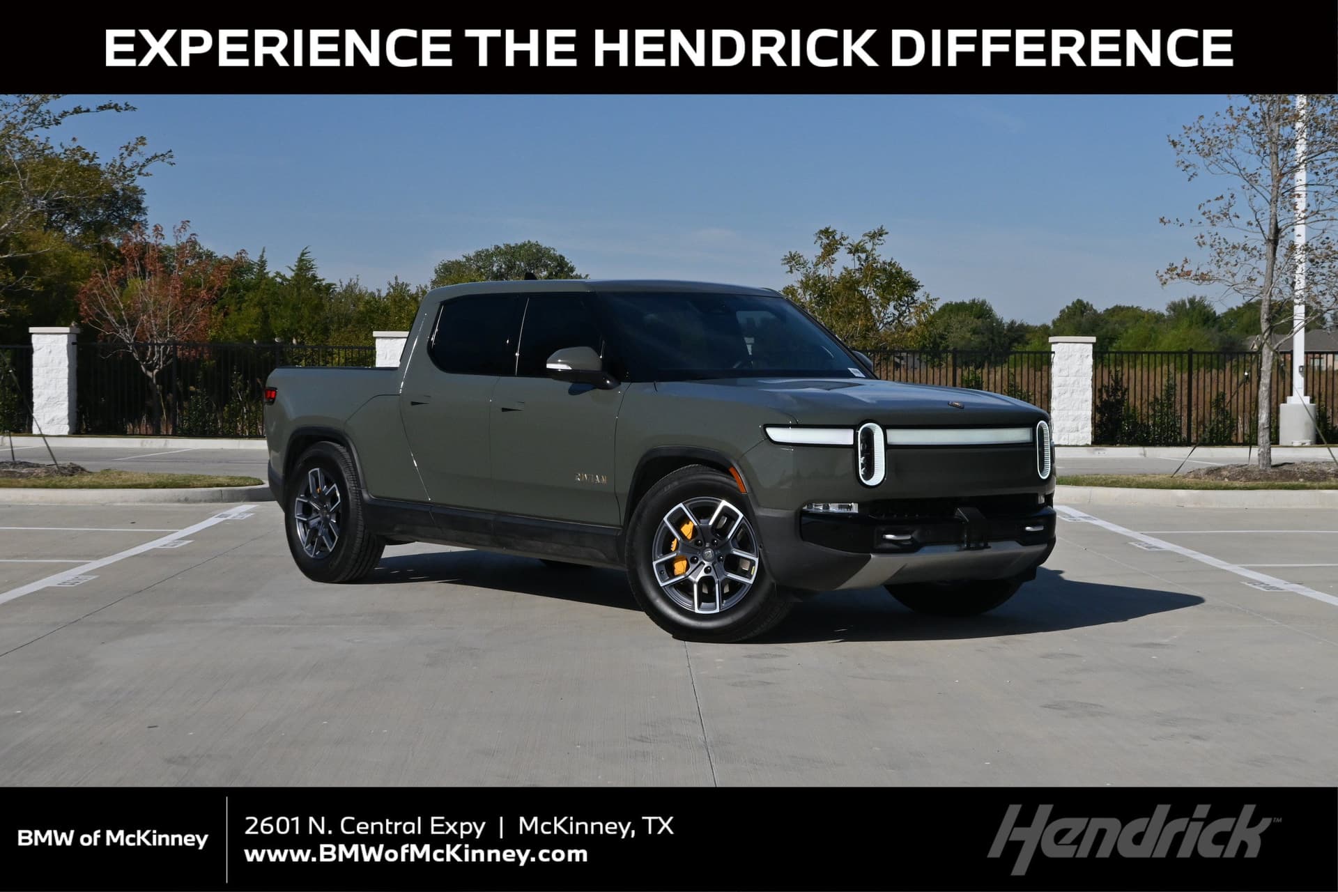 2023 Rivian R1T Launch Edition — photo 1 of 39