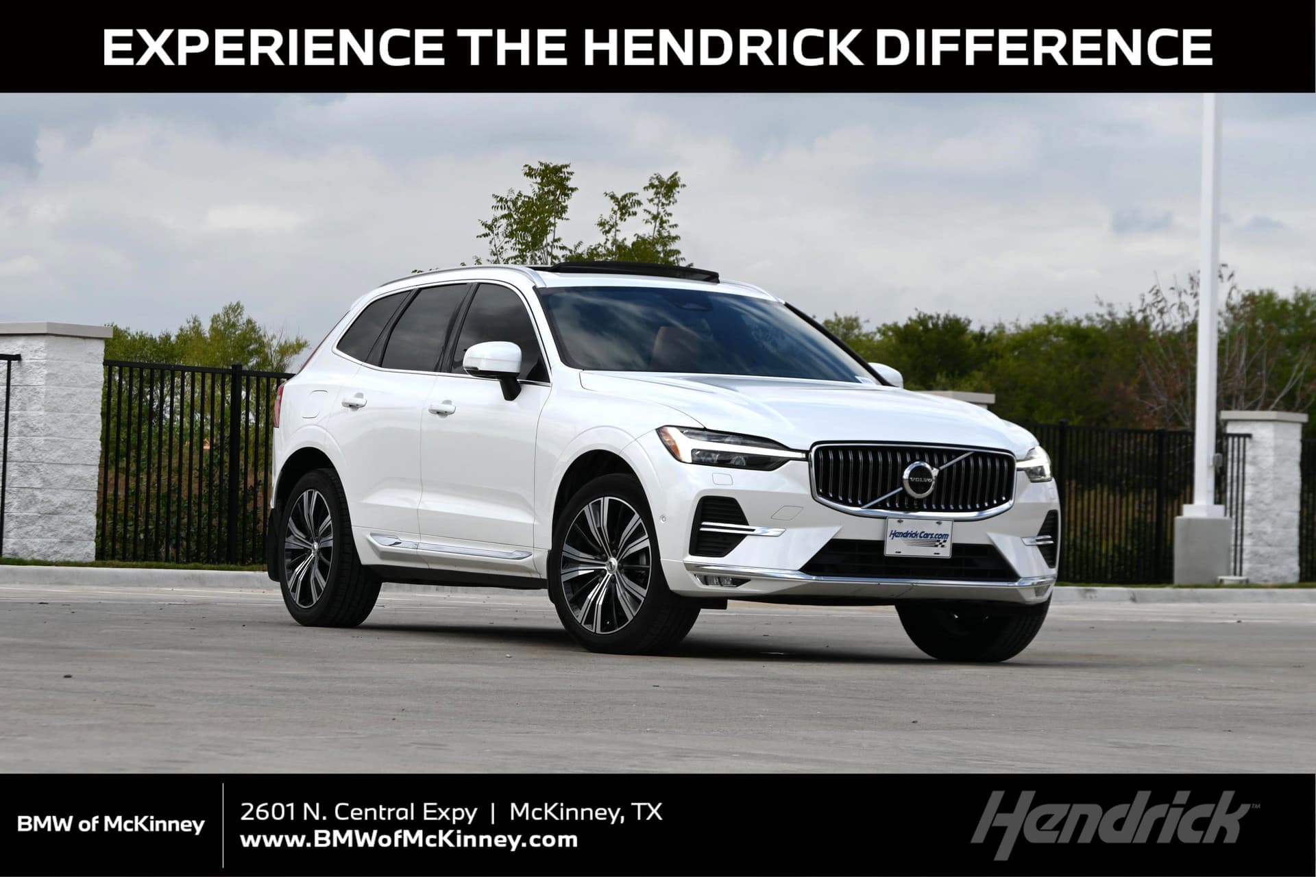 2022 Volvo XC60 Inscription — photo 1 of 37