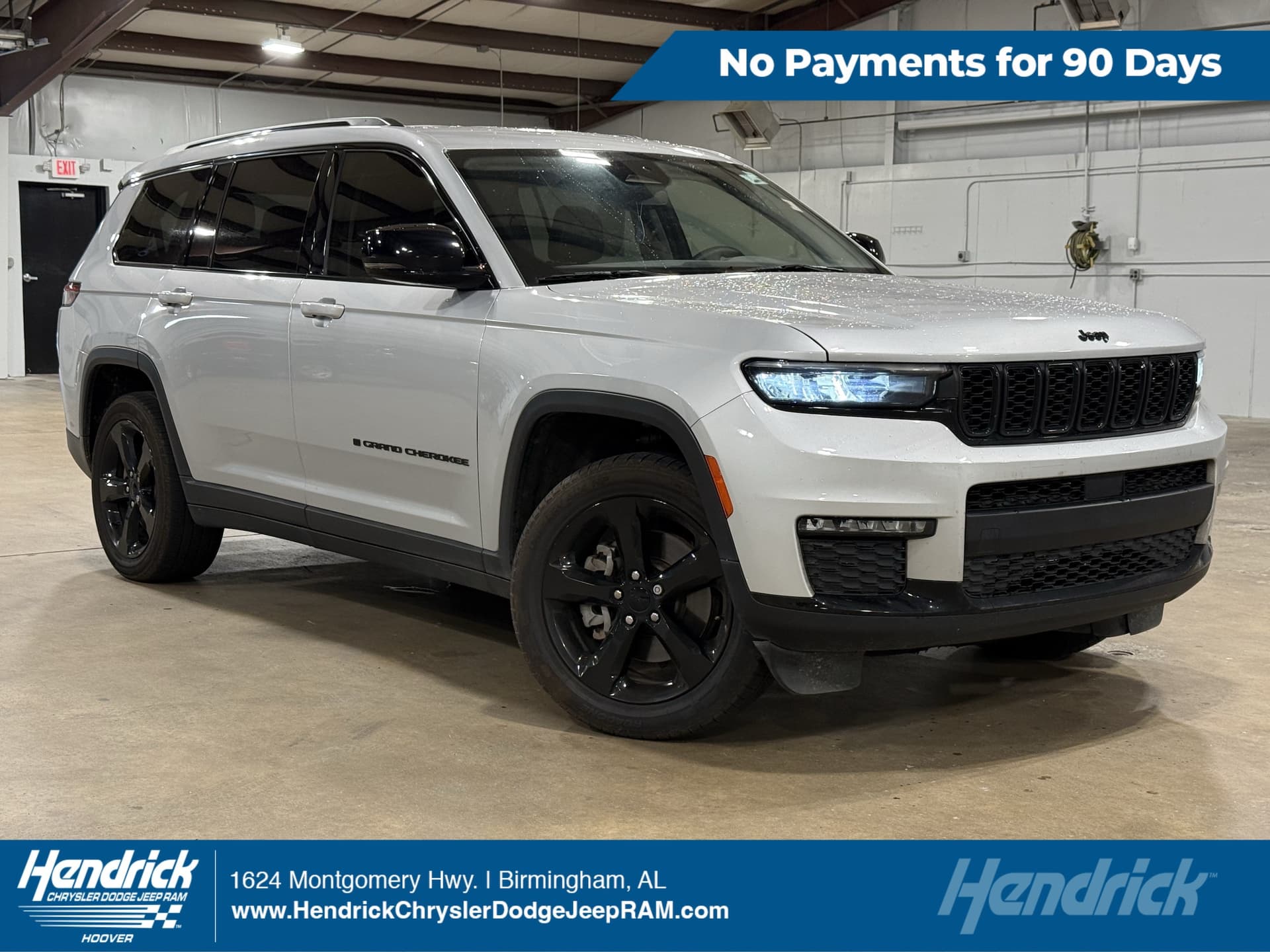 2023 Jeep Grand Cherokee L Limited — photo 1 of 17