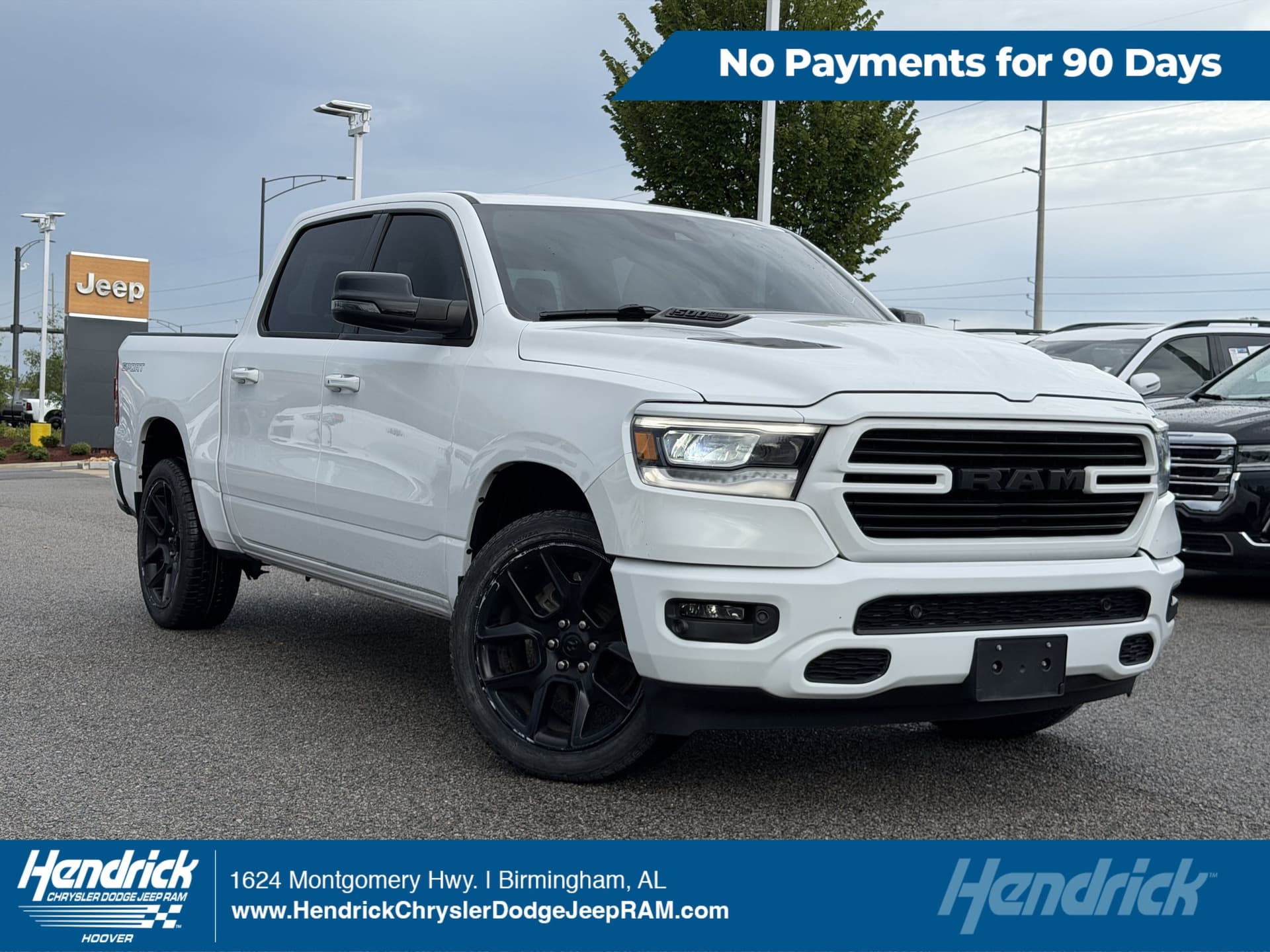 2023 RAM 1500 Laramie — photo 1 of 17