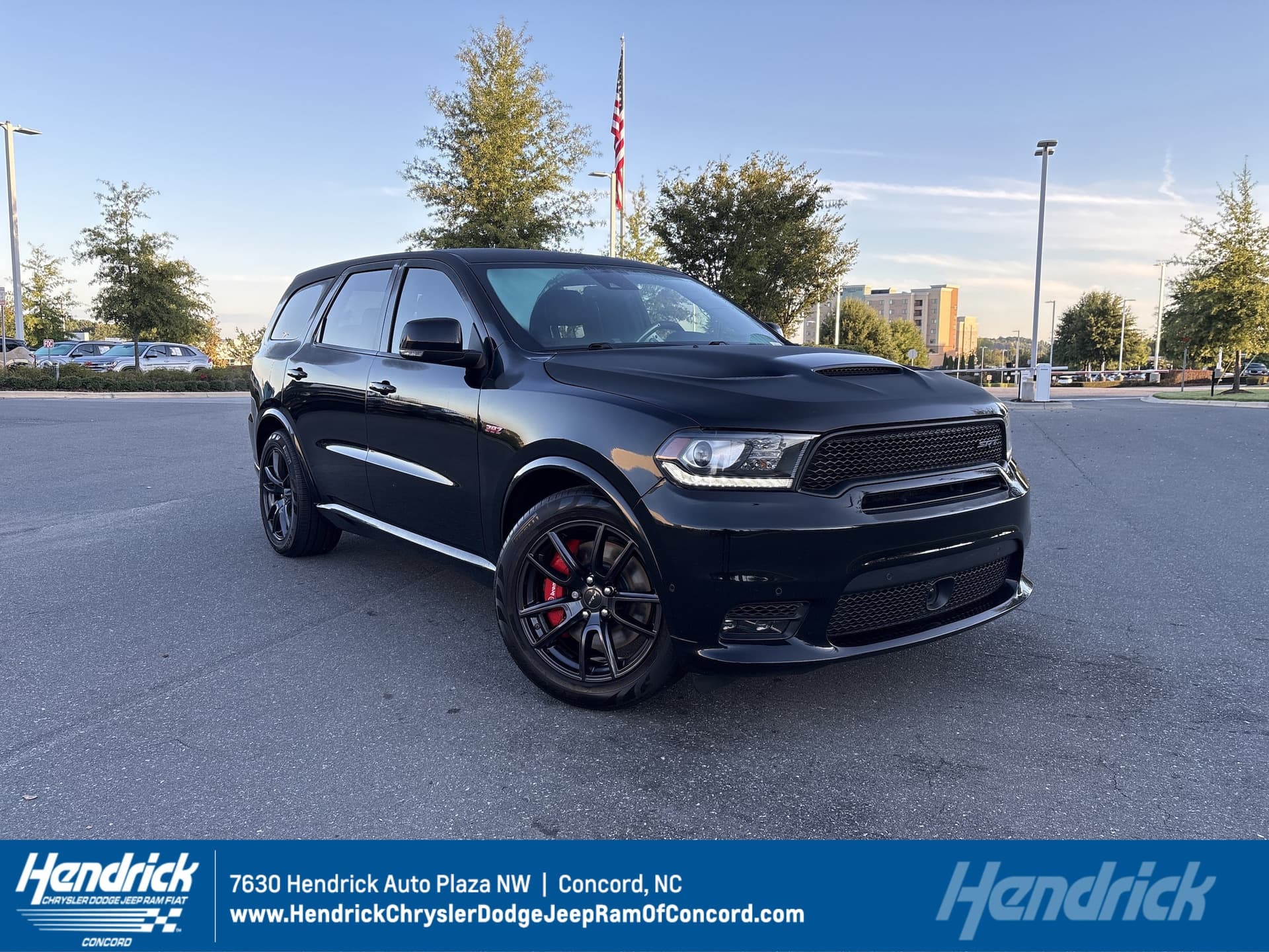 2018 Dodge Durango SRT — photo 1 of 39