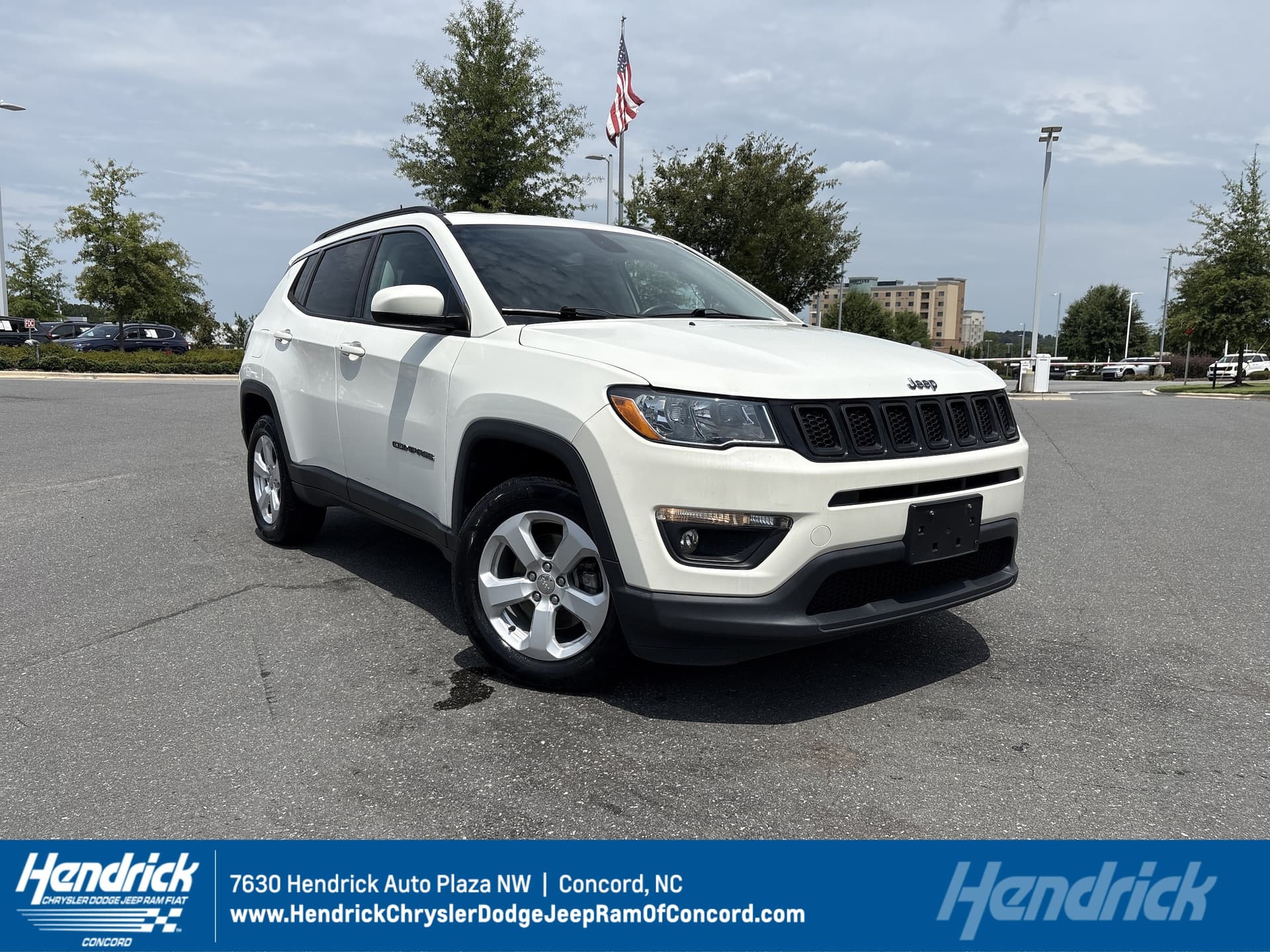 2020 Jeep Compass Latitude — photo 1 of 36