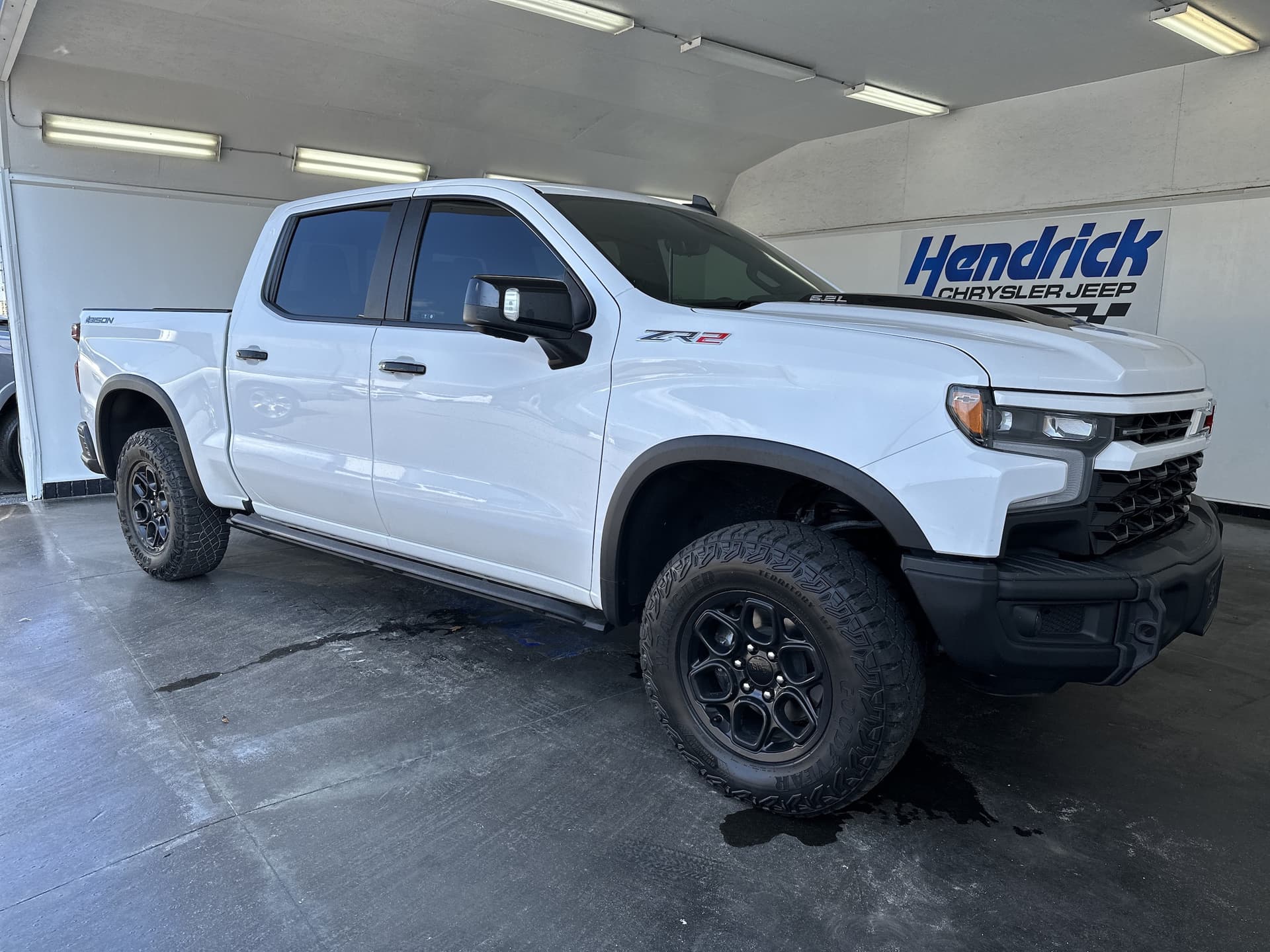 2023 Chevrolet Silverado 1500 ZR2 — photo 1 of 35