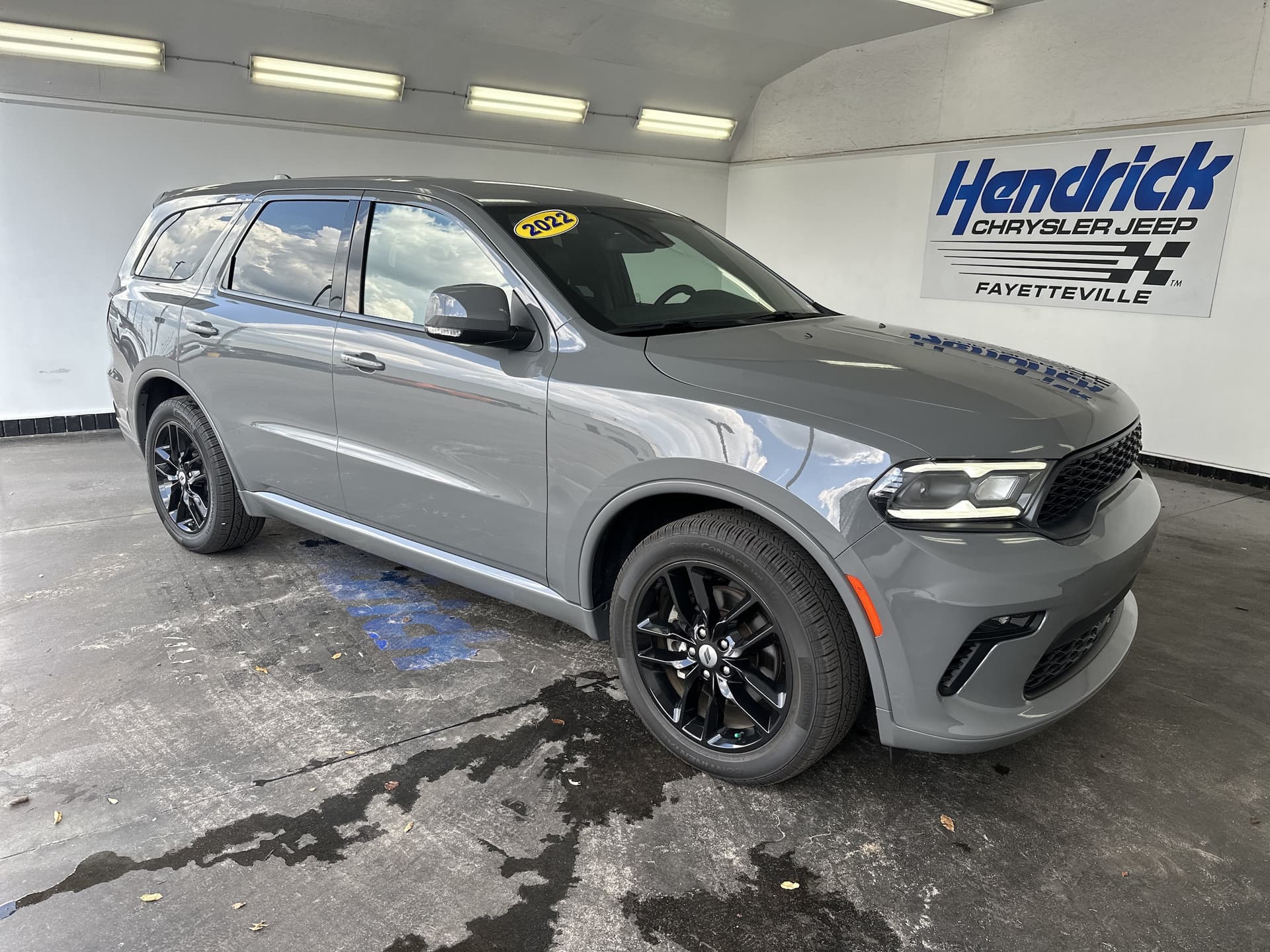 2022 Dodge Durango GT Plus — photo 1 of 34