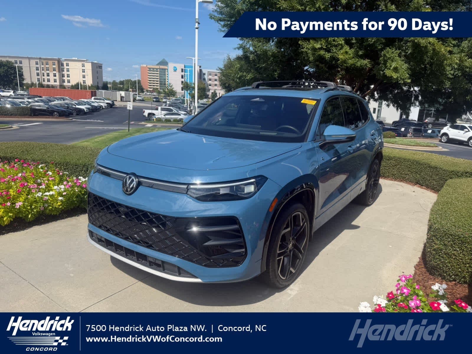 2025 Volkswagen Tiguan SEL R-Line — photo 1 of 13