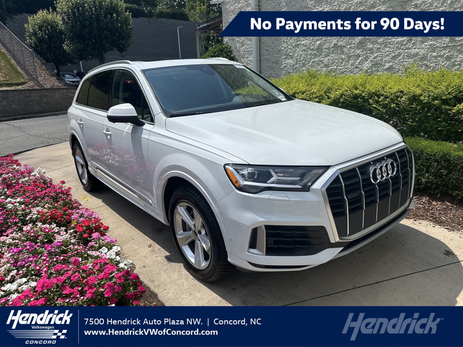 2022 Audi Q7 Premium — photo 1 of 36