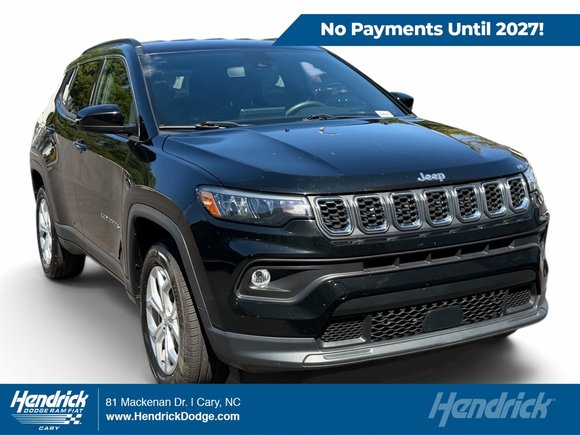 2024 Jeep Compass Latitude — photo 1 of 35
