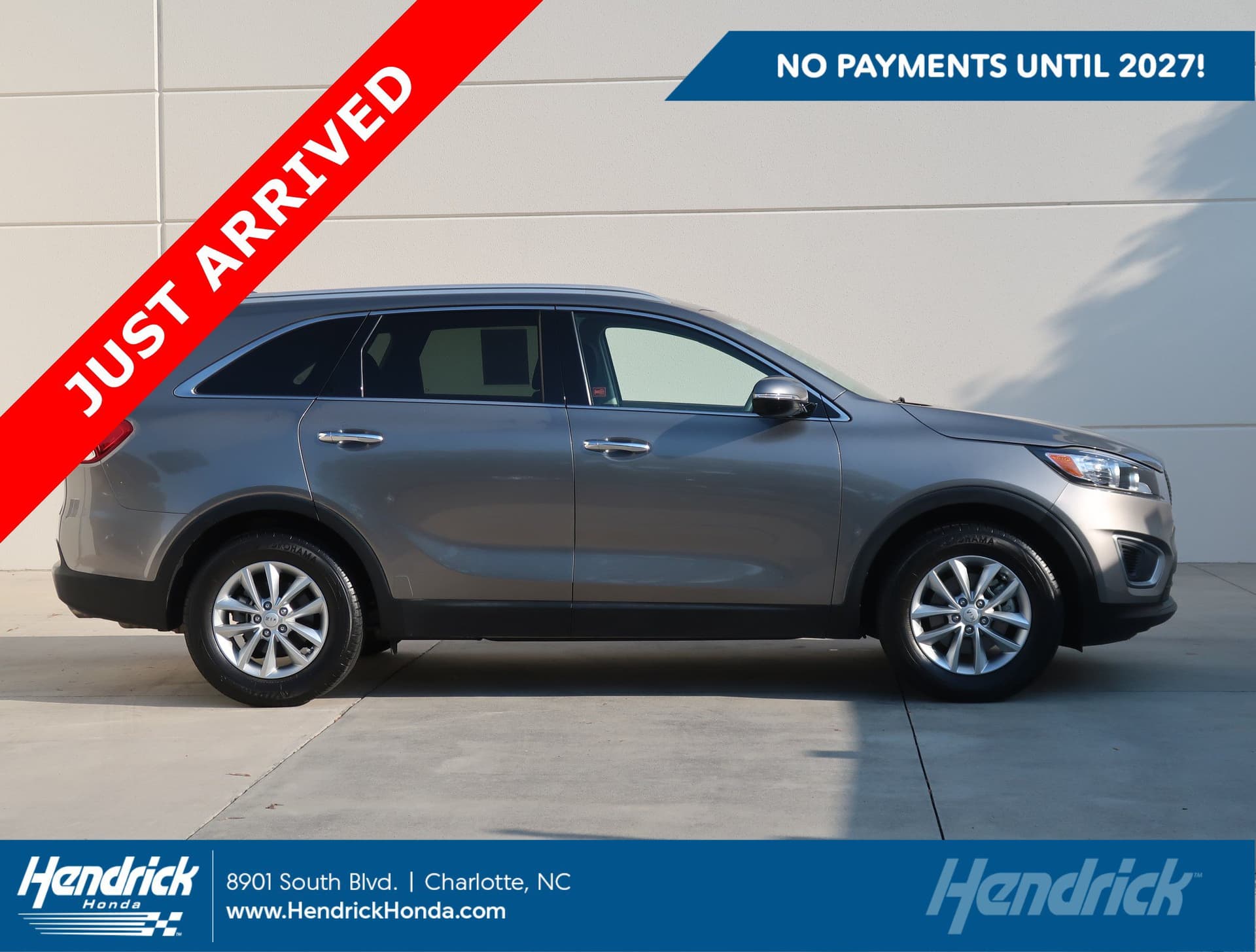 2016 Kia Sorento LX — photo 1 of 35